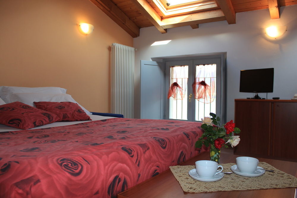 Residence Celeste Mezzegra Ngoại thất bức ảnh